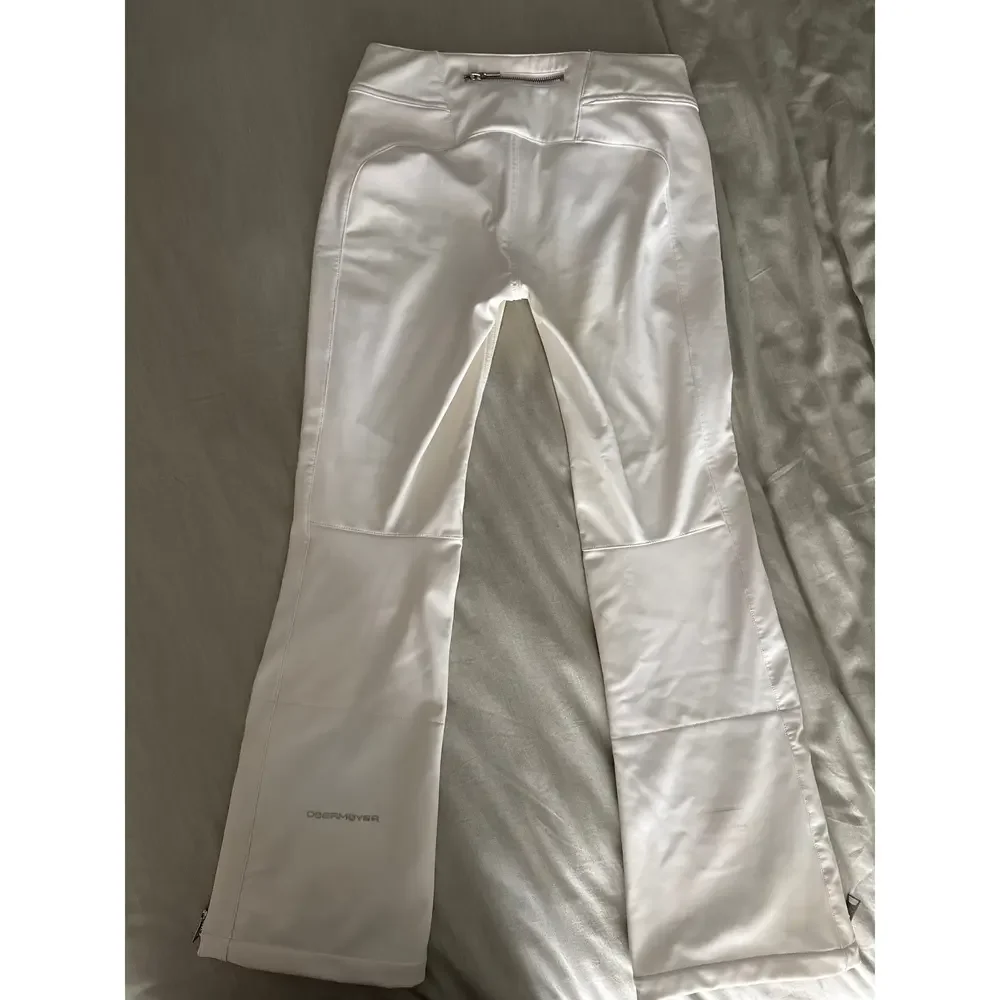Obermeyer Clio Softshell Ski Pants 4 in White - Picture 4 of 8